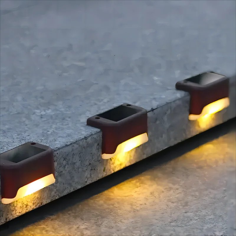 Solar Deck Light - Image 4